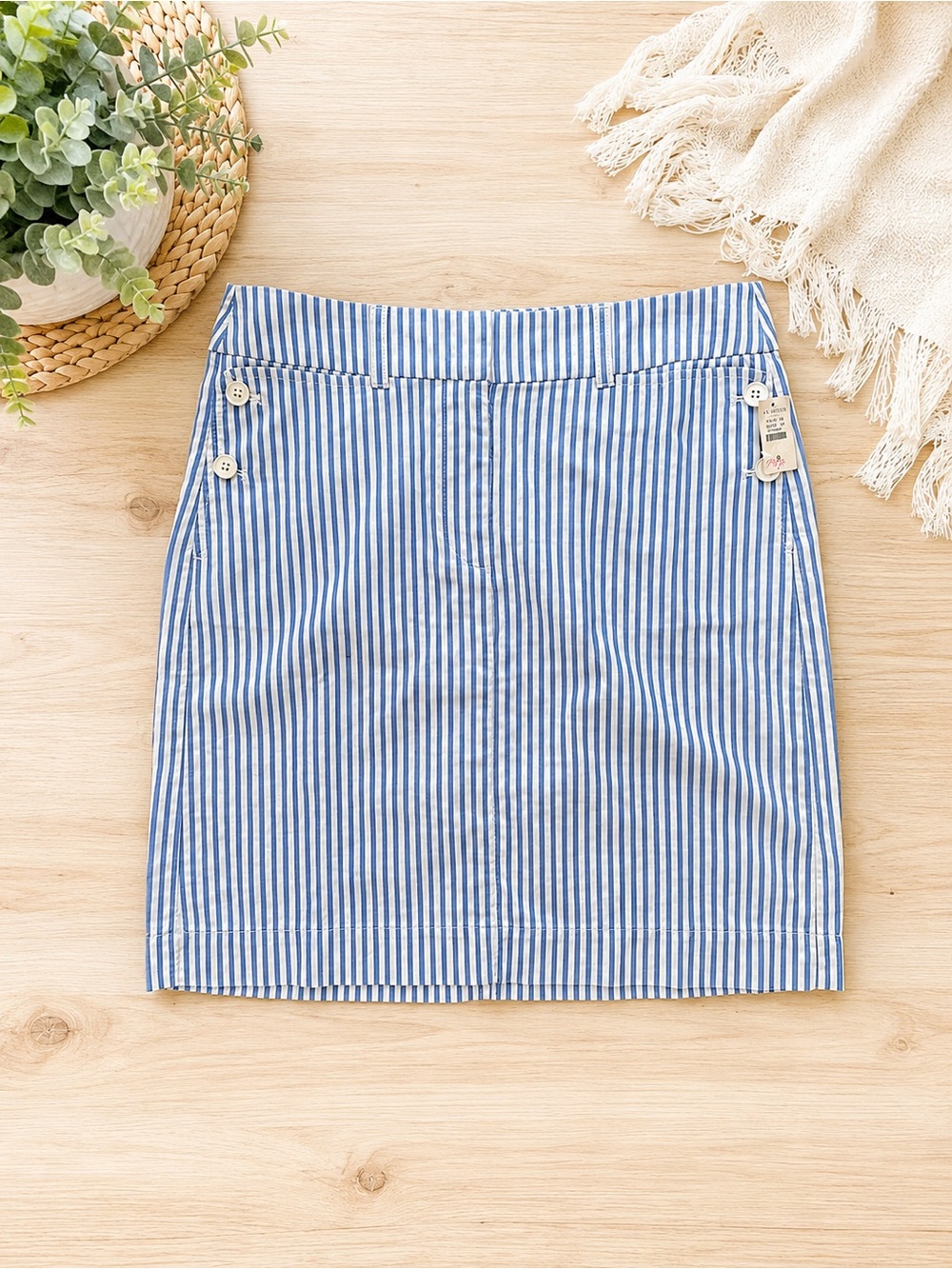 Talbots Blue White Pinstripe Skirt Womenโs Size 8 100% Cotton A-Line